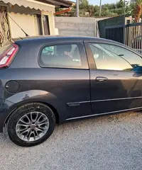 Fiat Punto Evo Punto Evo 1.3 Mjt 85 CV DPF 3 porte Fiat Punto Evo Punto Evo 1.3 Mjt 85 CV DPF 3 porte