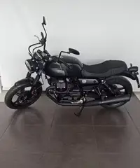 MOTO GUZZI V7 850 Stone Abs MOTO GUZZI V7 850 Stone Abs