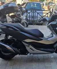 Honda forza 300 abs 2021 esamino permuta