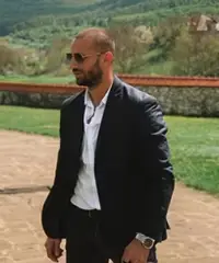Autista personale, bodyguard, con esperienza Autista personale, bodyguard, con esperienza