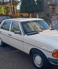 Mercedes w123 240d epoca