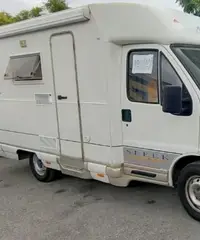 Camper elnagh sleek 540 da ripristinare Camper elnagh sleek 540 da ripristinare