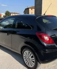Opel Corsa 1.2 Benzina UNICO Opel Corsa 1.2 Benzina UNICO