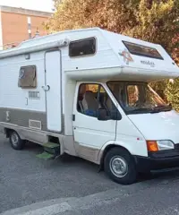 Camper Ford transit mansardato