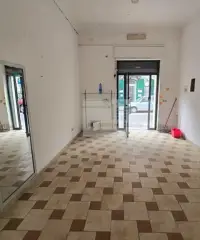 Immobile Commerciale di 2 locali a Floridia Immobile Commerciale di 2 locali a Floridia