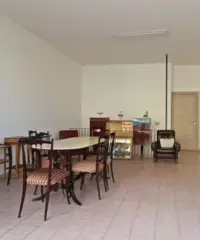 Locale commerciale a Sanluri Locale commerciale a Sanluri