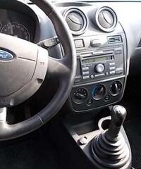 Ford Fiesta 1.2 16V 3p. Titanium