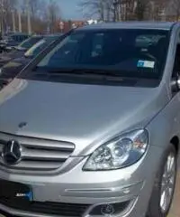 Mercedes B