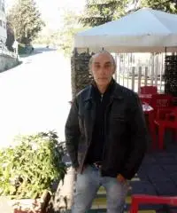 Cerco una relazione seria Cerco una relazione seria