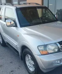 Mitsubishi Pajero 3.2 16V DI-D 3p. GLS1 Mitsubishi Pajero 3.2 16V DI-D 3p. GLS1