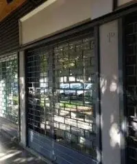 Negozio in zona CENTRO CITTA a Bergamo 90mq Negozio in zona CENTRO CITTA a Bergamo 90mq