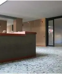 Martina Franca: Laboratorio Altro 103mq Martina Franca: Laboratorio Altro 103mq