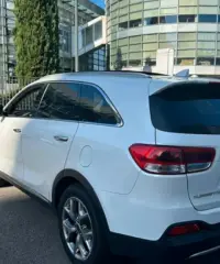 Kia Sorento 2.2 CRDi AWD Feel Rebel Kia Sorento 2.2 CRDi AWD Feel Rebel