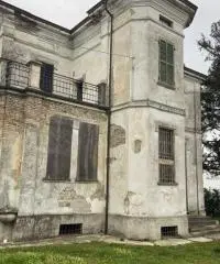 Villa stile Liberty del 1900 indipendente con giardino Alseno  (PC)