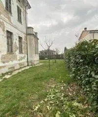 Villa stile Liberty del 1900 indipendente con giardino Alseno  (PC)