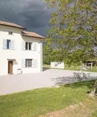 Villa Bifamiliare con giardino 5000 mq a Fidenza Villa Bifamiliare con giardino 5000 mq a Fidenza