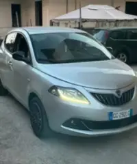 Lancia ypsilon Lancia ypsilon