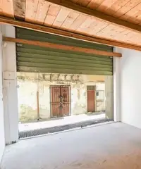 Box 20mq in Cortile Altavilla - Villa Igiea