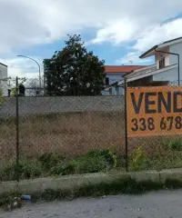 Terreno FRONTE SCUOLE SUPERIORI, COMUNE E ASILO Terreno FRONTE SCUOLE SUPERIORI, COMUNE E ASILO
