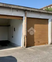 BOX A GRUGLIASCO BOX A GRUGLIASCO