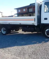 Isuzu 35 q cassone fisso aperto