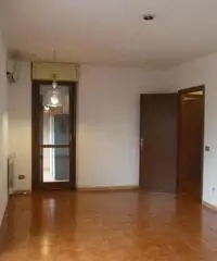 Roma Vendita Appartamento - zona Acilia, Dragona