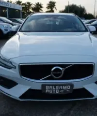 VOLVO V60 D4 Geartronic Inscription IVA COMPRESA VOLVO V60 D4 Geartronic Inscription IVA COMPRESA