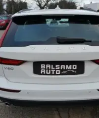 VOLVO V60 D4 Geartronic Inscription IVA COMPRESA VOLVO V60 D4 Geartronic Inscription IVA COMPRESA