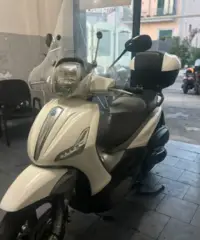 Piaggio Beverly 350 ie Piaggio Beverly 350 ie