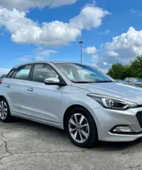 Hyundai i20 1.2 84 CV 5 porte Econext Comfort Hyundai i20 1.2 84 CV 5 porte Econext Comfort