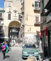 Negozio porta san Gennaro Negozio porta san Gennaro