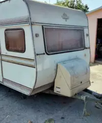 Roulotte caravan hobby. Tra-tta-bile Roulotte caravan hobby. Tra-tta-bile