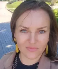 Sono una donna cerca dell'amore della mia vita Sono una donna cerca dell'amore della mia vita