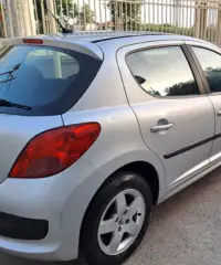 Peugeot 207 1.4 88CV 5p. XS GPL Peugeot 207 1.4 88CV 5p. XS GPL