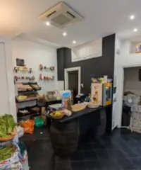 ORTOFRUTTA perfetto negozio ORTOFRUTTA perfetto negozio