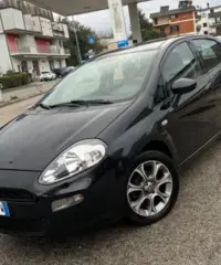 Fiat Punto Evo 1.3 Mjt S&S Blue&Me Fiat Punto Evo 1.3 Mjt S&S Blue&Me