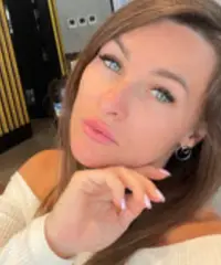 Curiosa di conoscere chi sa far sorridere