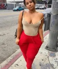 Sono Noele da 30 anni cerco un uomo timorato di Dio Sono Noele da 30 anni cerco un uomo timorato di Dio