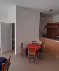 Negozio a Montescudo-Monte Colombo, 4 locali Negozio a Montescudo-Monte Colombo, 4 locali