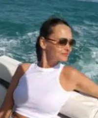 Donna cerca lui Relazione seria