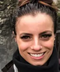 Lasciamo che la nostra storia inizi con un semplice incontro Lasciamo che la nostra storia inizi con un semplice incontro