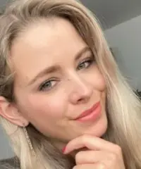 Justine Auchelle Justine Auchelle