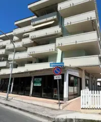 Locale commerciale artigianale uffici - Por...