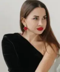 Cerco un uomo che sia pronto a vivere la vita al massimo Cerco un uomo che sia pronto a vivere la vita al massimo