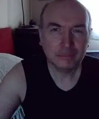 Cerco donna sensuale e intelligente per conoscenza reale Cerco donna sensuale e intelligente per conoscenza reale