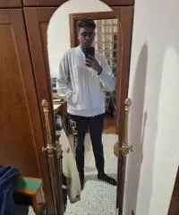 Cerco amica regolare e affiatata Cerco amica regolare e affiatata