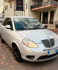 Lancia Ypsilon 1.2 69 CV Unyca x Neopatentati Lancia Ypsilon 1.2 69 CV Unyca x Neopatentati
