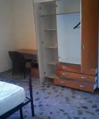 Affittasi posto letto in appartamento Affittasi posto letto in appartamento