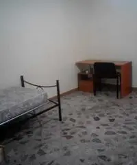 Affittasi posto letto in appartamento Affittasi posto letto in appartamento