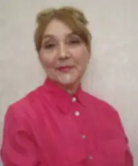 Sono abbastanza sportiva: nuoto, passeggio e pratico yoga, mi piacciono i cani. Sono abbastanza sportiva: nuoto, passeggio e pratico yoga, mi piacciono i cani.